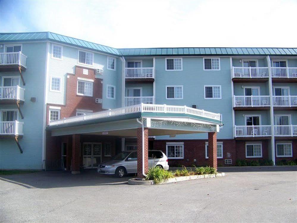 Hotel Baymont By Wyndham Essex Burlington Area Exterior foto