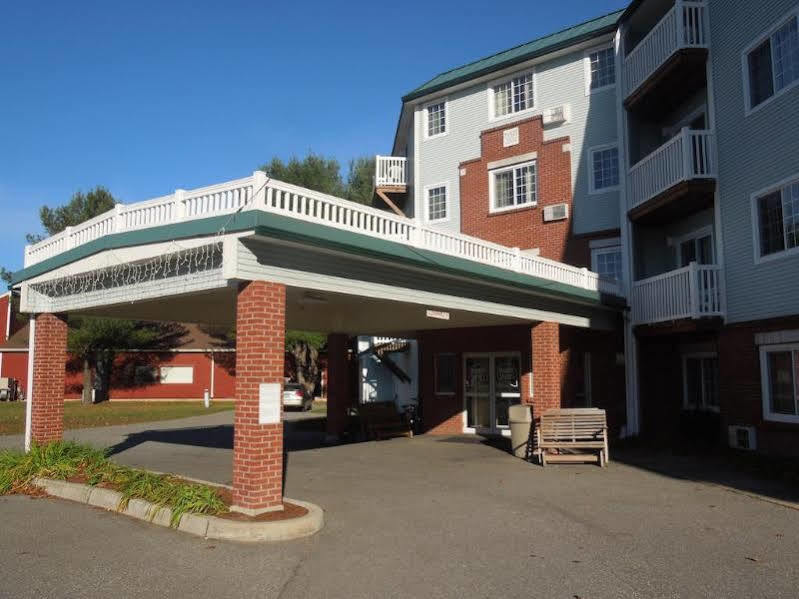 Hotel Baymont By Wyndham Essex Burlington Area Exterior foto