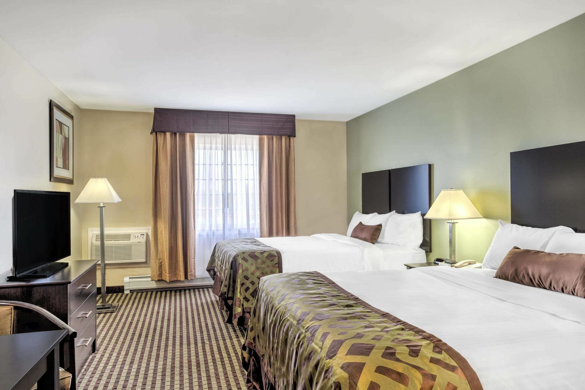 Hotel Baymont By Wyndham Essex Burlington Area Exterior foto